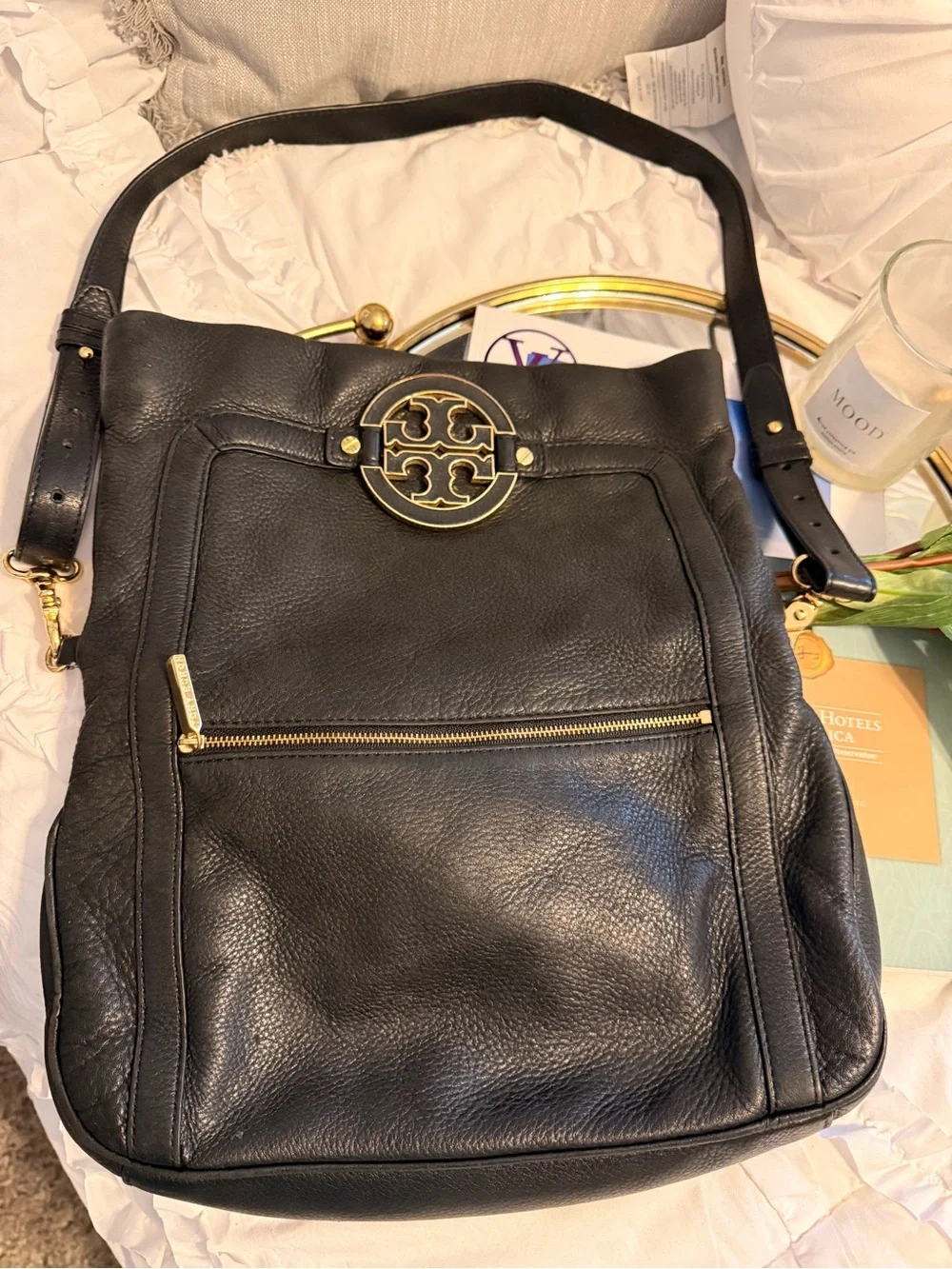 Tory Burch Leather Amanda Classic Hobo